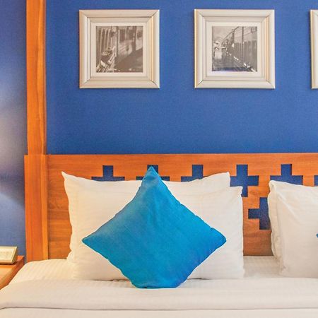 Colombo Court Hotel & Spa Bagian luar foto