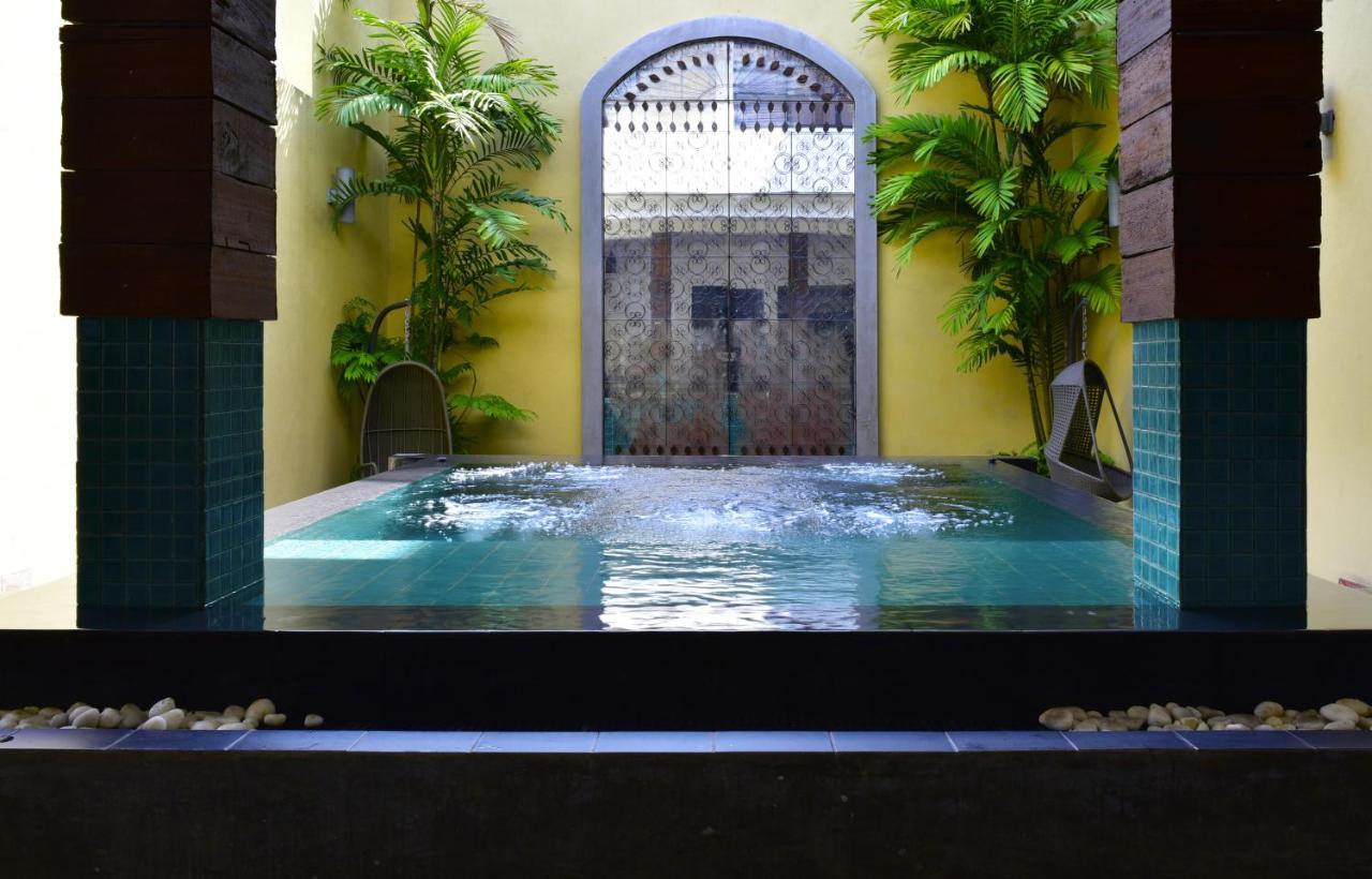 Colombo Court Hotel & Spa Bagian luar foto