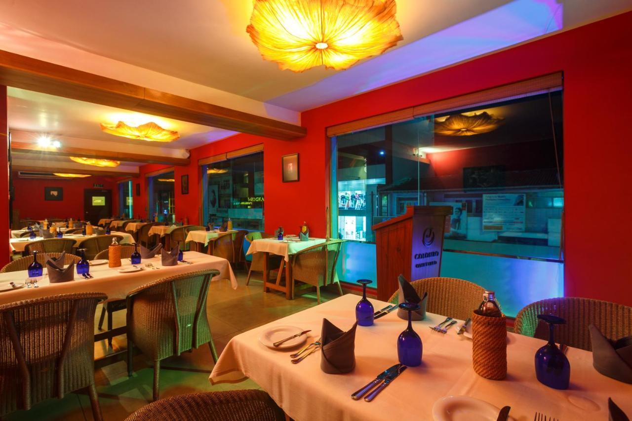 Colombo Court Hotel & Spa Bagian luar foto