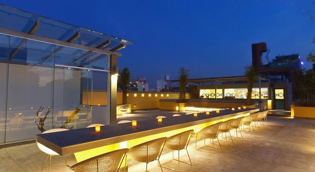 Colombo Court Hotel & Spa Bagian luar foto