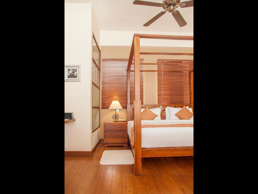 Colombo Court Hotel & Spa Bagian luar foto