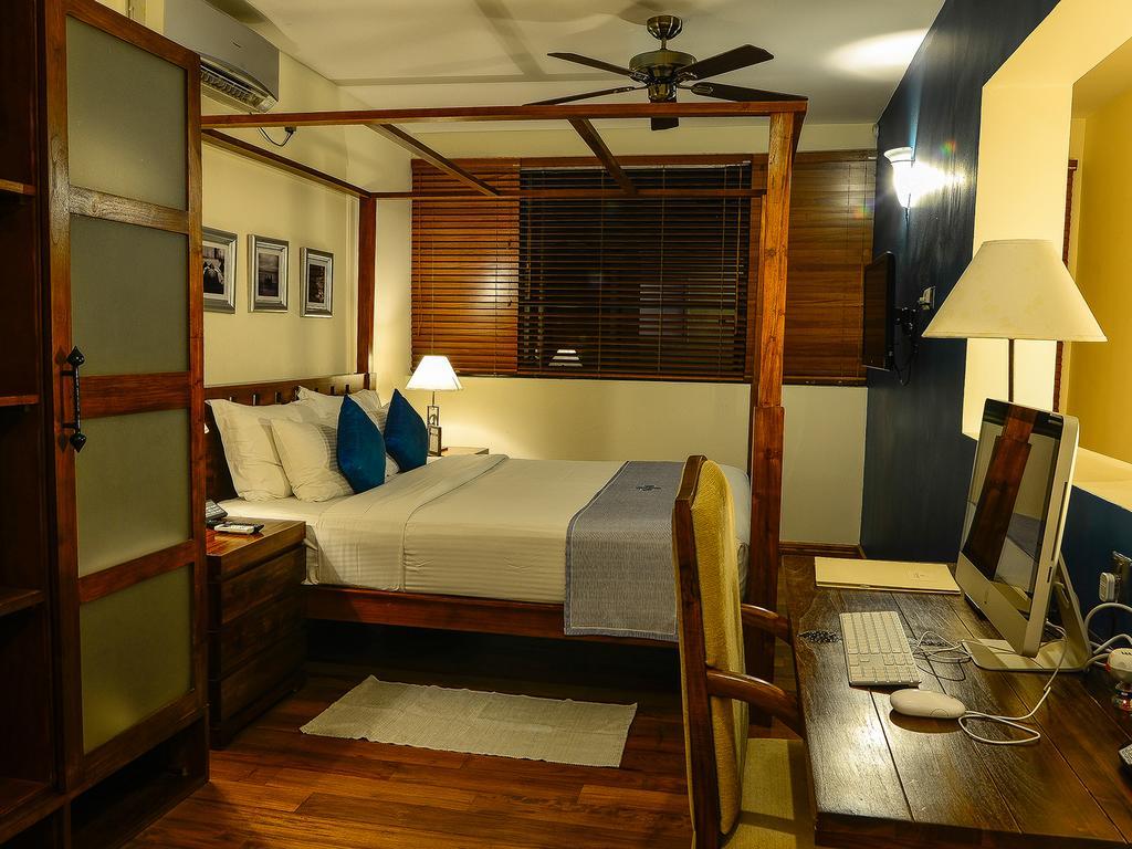 Colombo Court Hotel & Spa Bagian luar foto