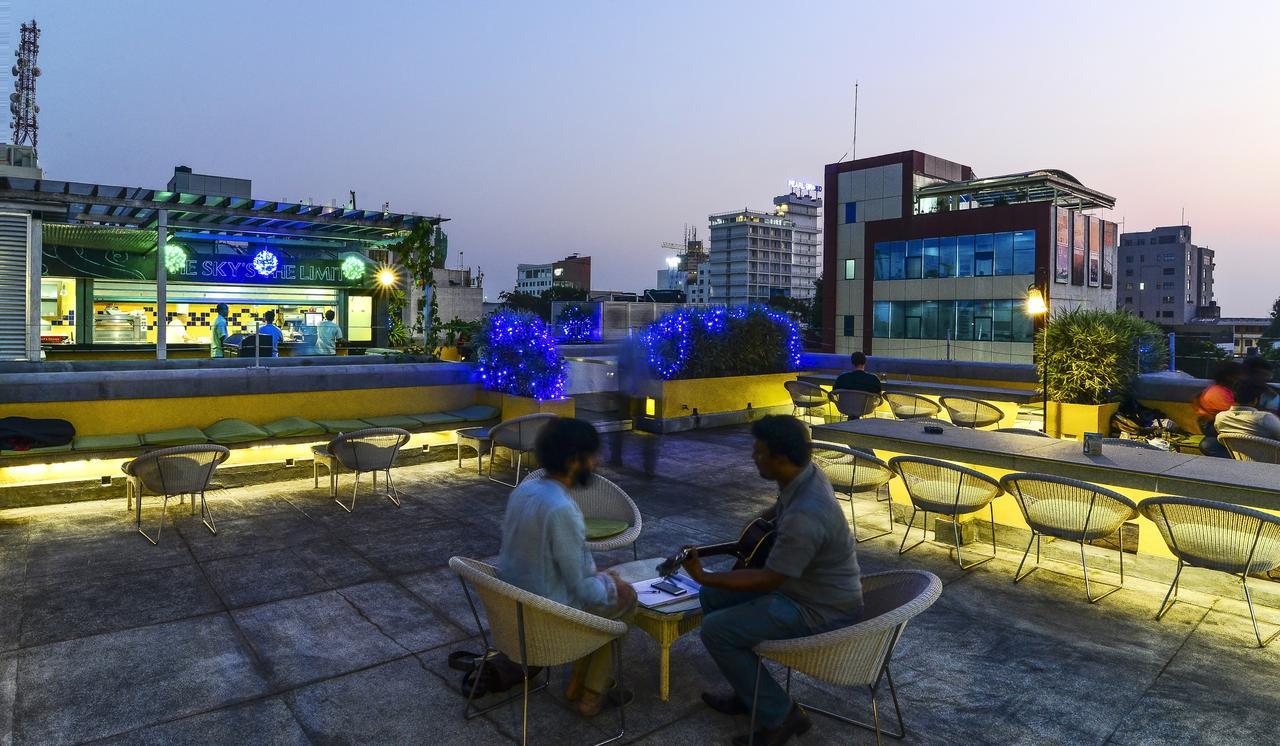 Colombo Court Hotel & Spa Bagian luar foto