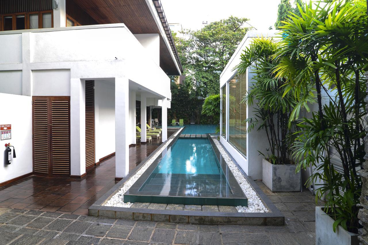 Colombo Court Hotel & Spa Bagian luar foto