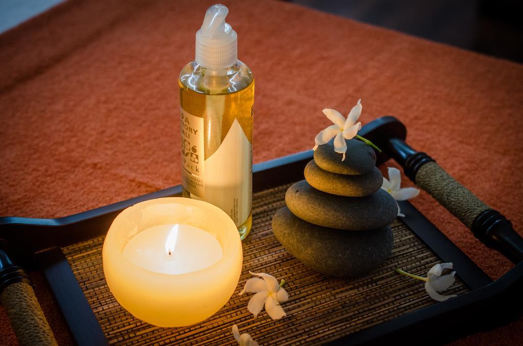 Colombo Court Hotel & Spa Bagian luar foto
