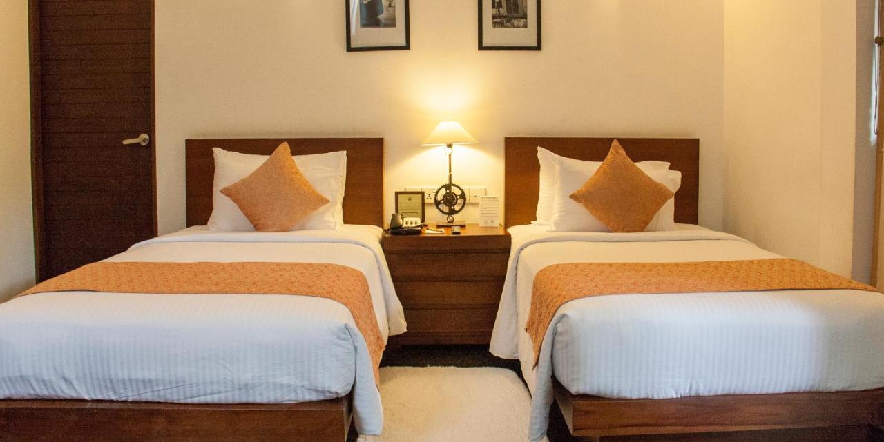 Colombo Court Hotel & Spa Bagian luar foto